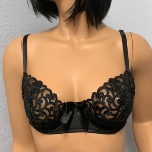 New Without Tags Victoria Secret Bra S36C